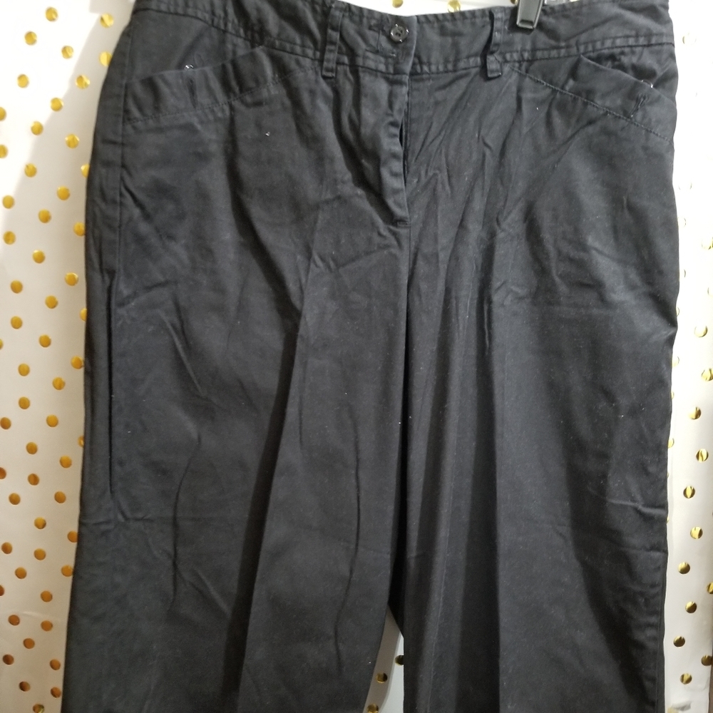 This a a black crop pair of pants
